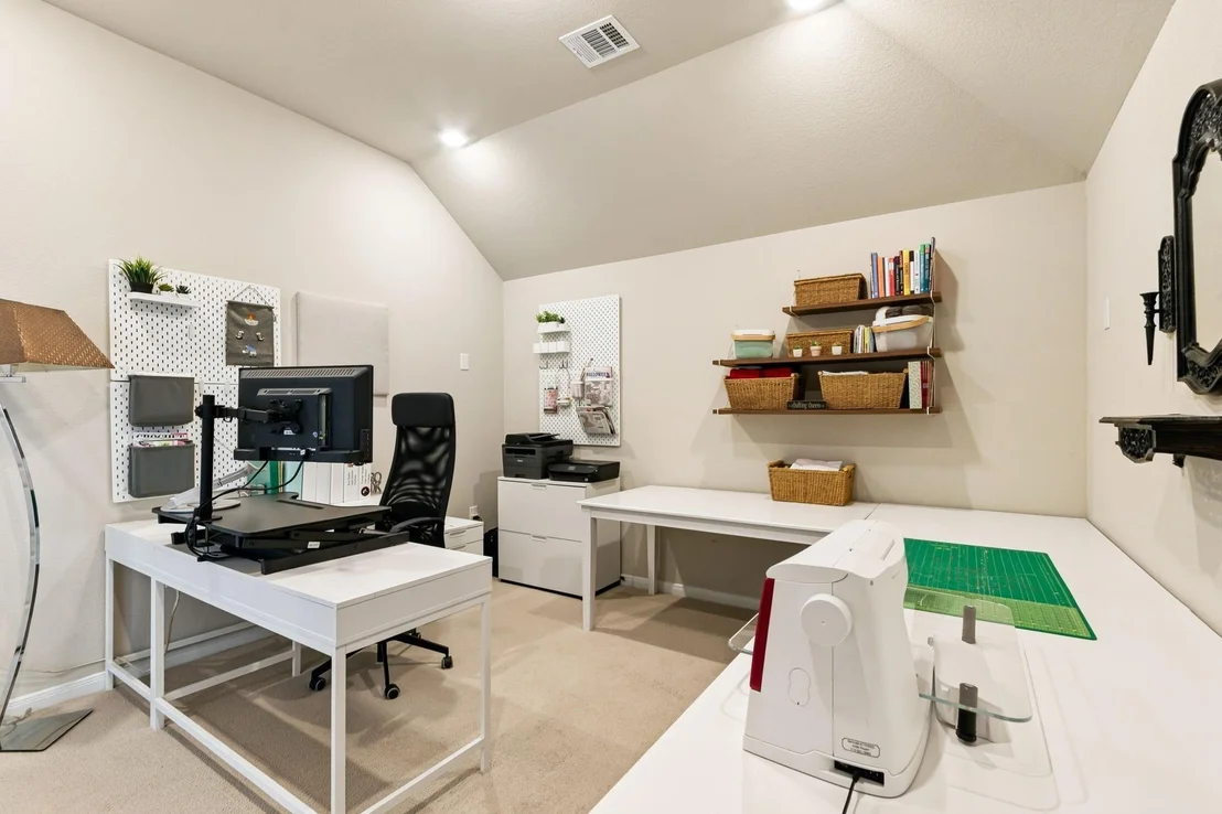 Photo of 7050 Lauren Oak Drive
