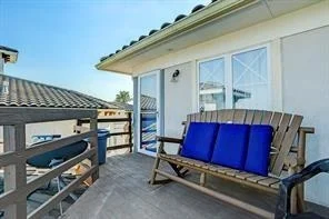 Photo of 135 1st Street