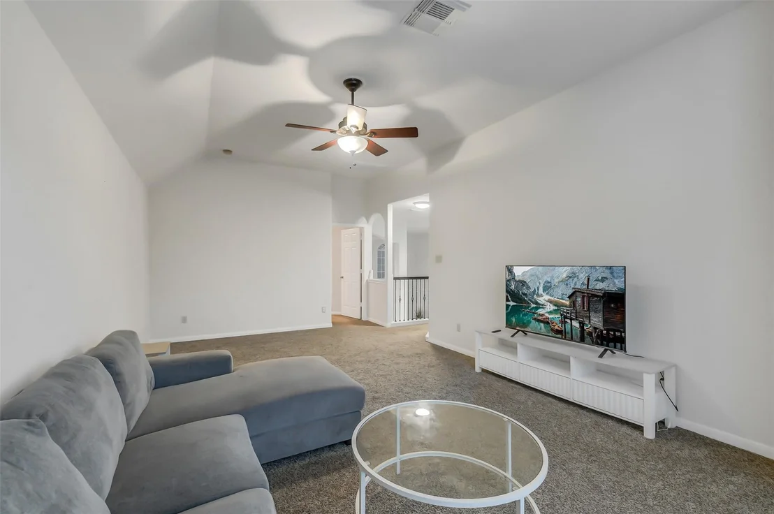 Photo of 30214 Vinebriar Drive