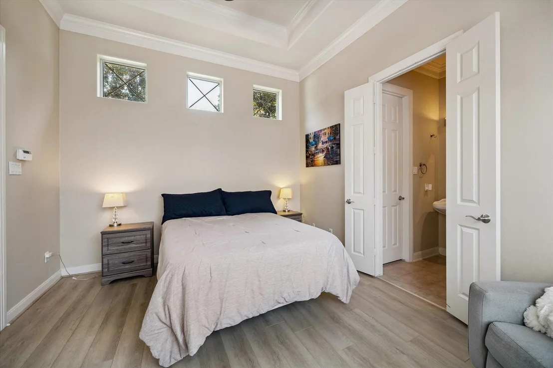 Photo of 11914 Legend Manor Drive