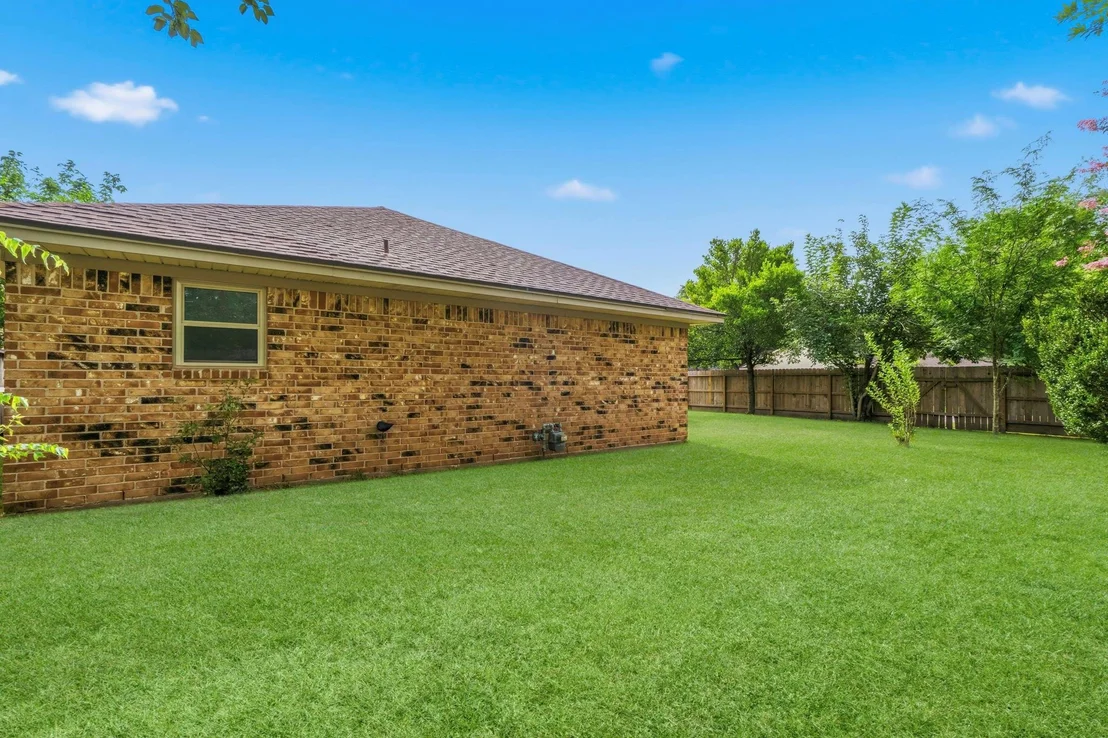 Photo of 16303 Deer Lick Drive