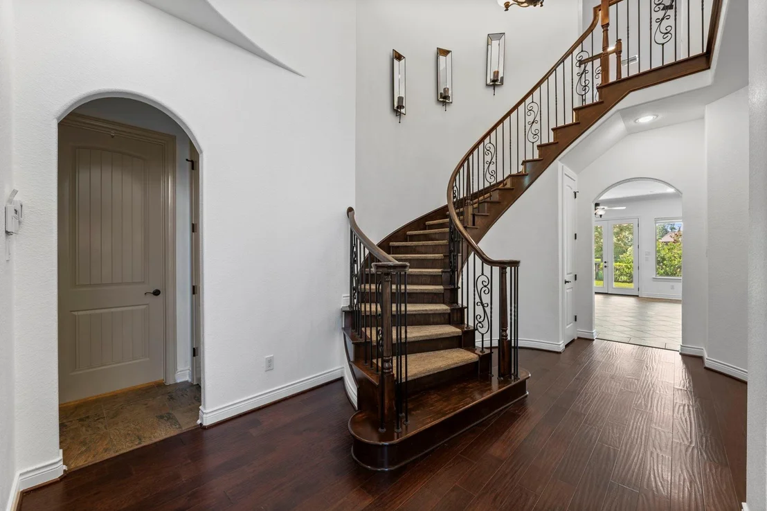 Photo of 18619 Duke Lake Drive