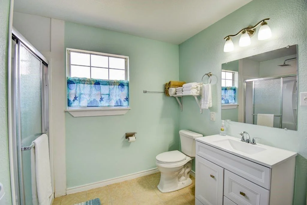 Photo of 1034 Bluewater Highway