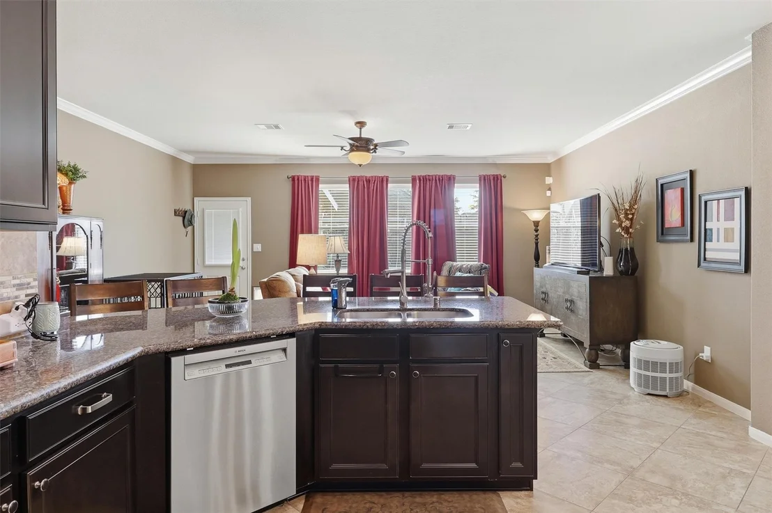 Photo of 5410 Drumlin Field Way