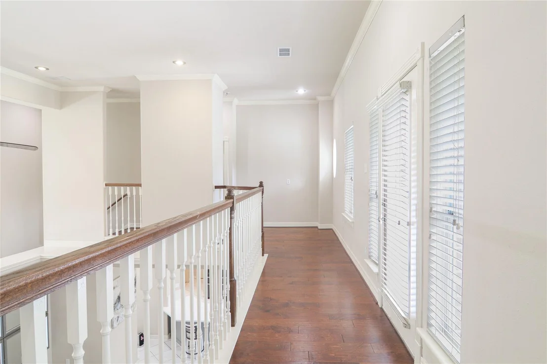 Photo of 19602 Riverwalk Drive
