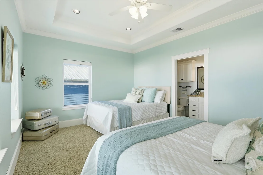 Photo of 11622 Beachside