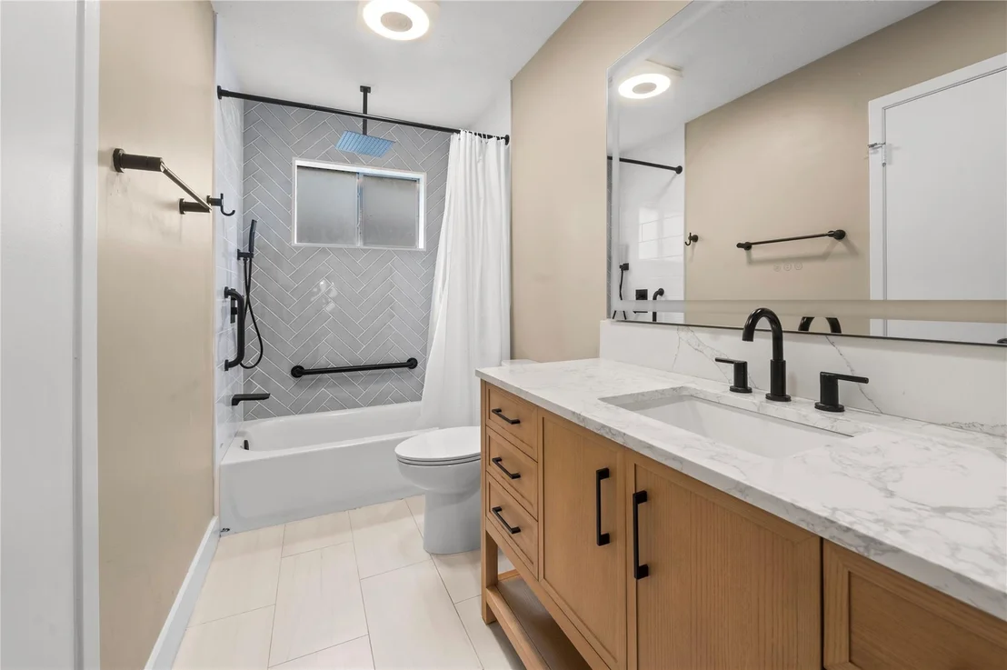 Photo of 2115 Fort Laramie Drive