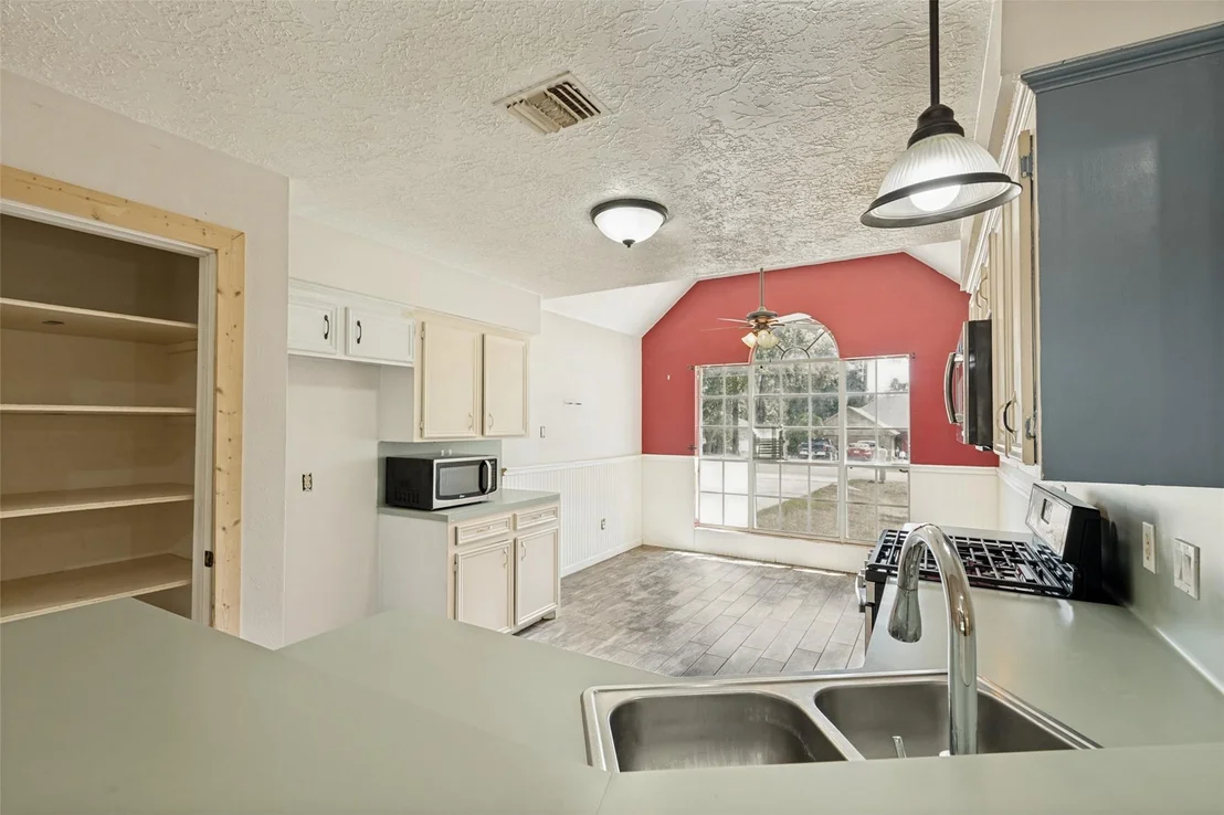 Photo of 221 Tupelo Lane