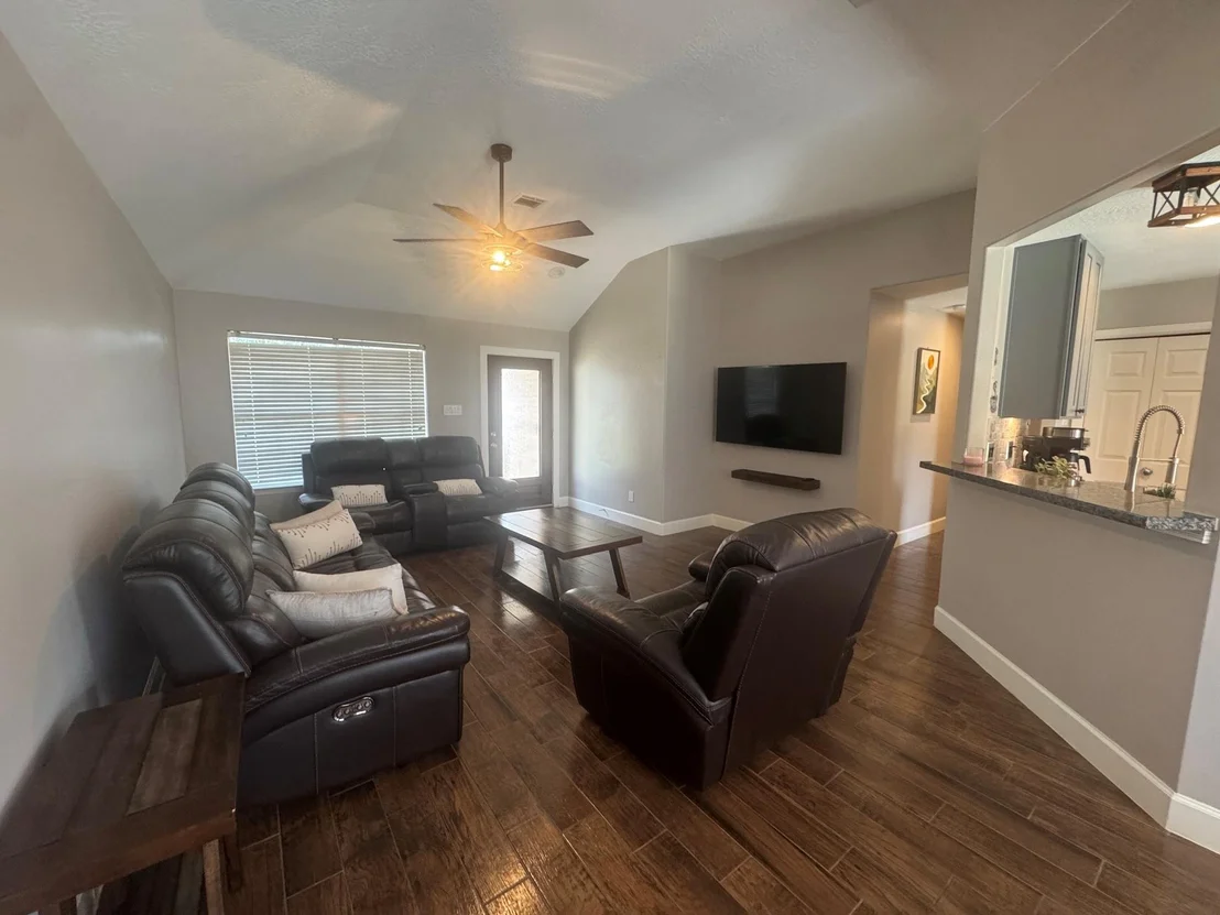 Photo of 6007 Shining Leaf Court