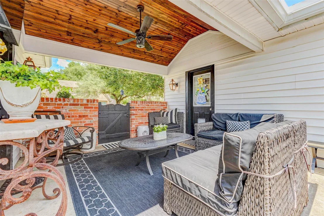 Photo of 315 Thicket Lane