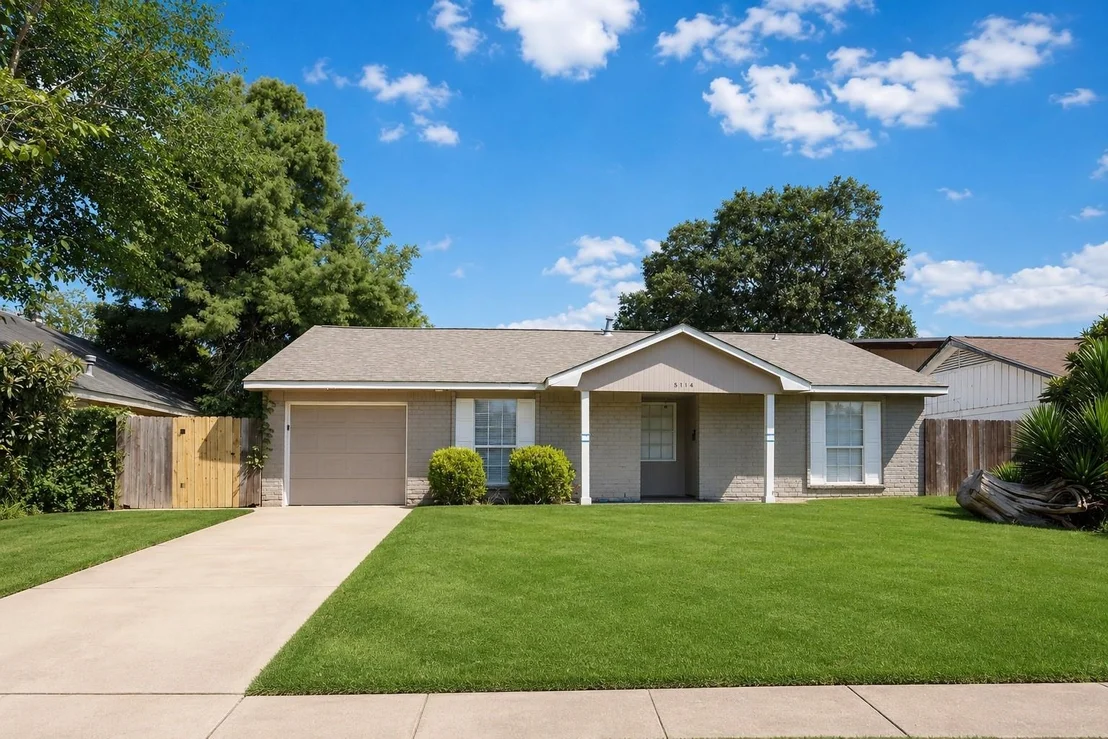 Photo of 5114 Heatherbrook Drive