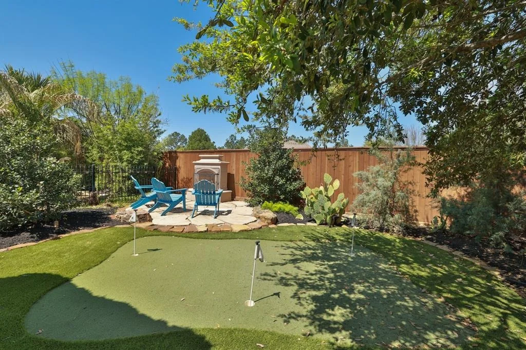 Photo of 6 White Meadow Court