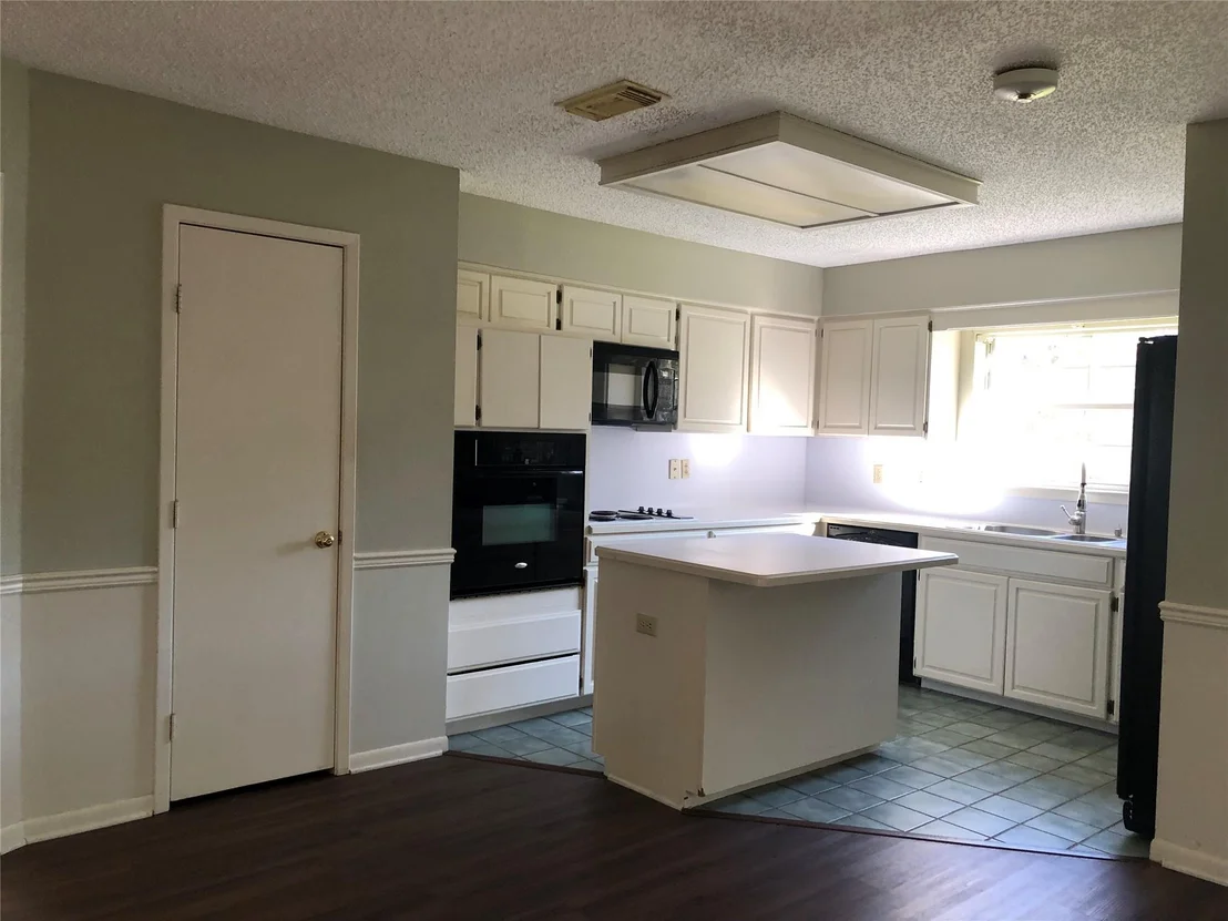 Photo of 176 Circle Drive