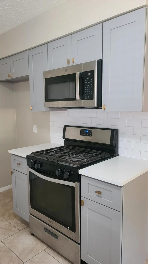 Photo of 23910 Farm Hill Road