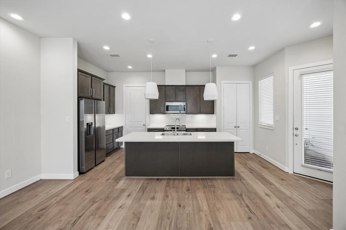 Photo of 5914 Haring Lane
