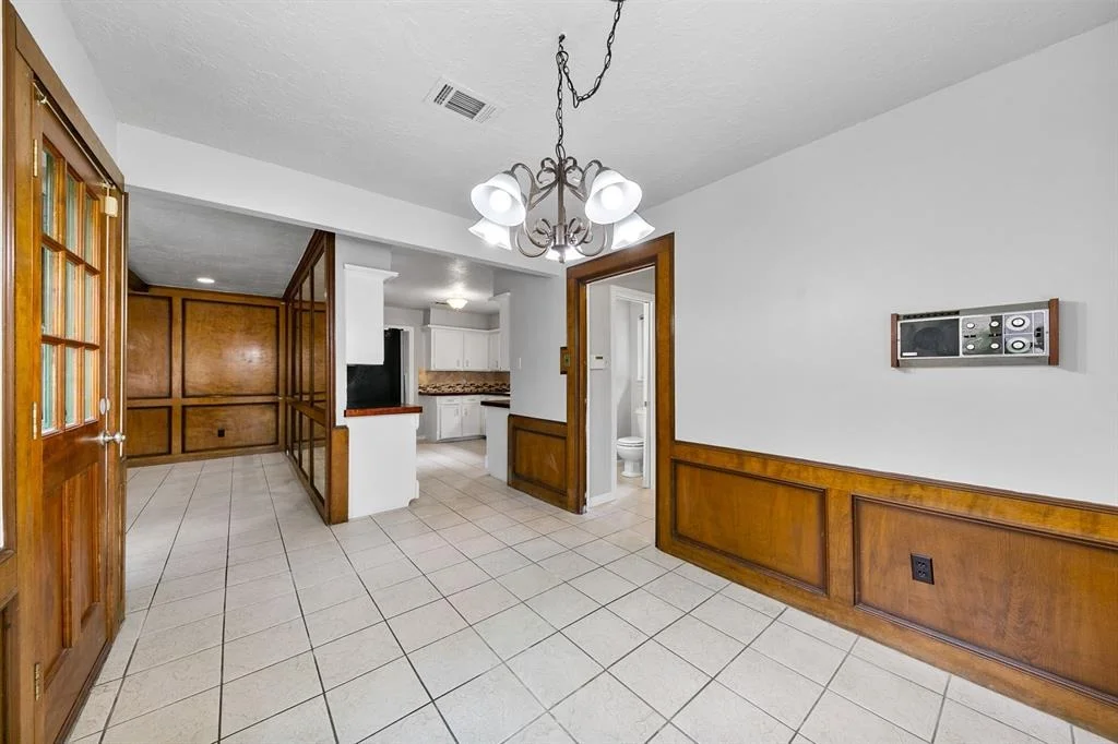 Photo of 2027 Seven Oaks Drive