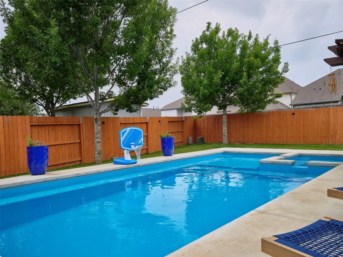 Photo of 2842 Walnut Crest Drive