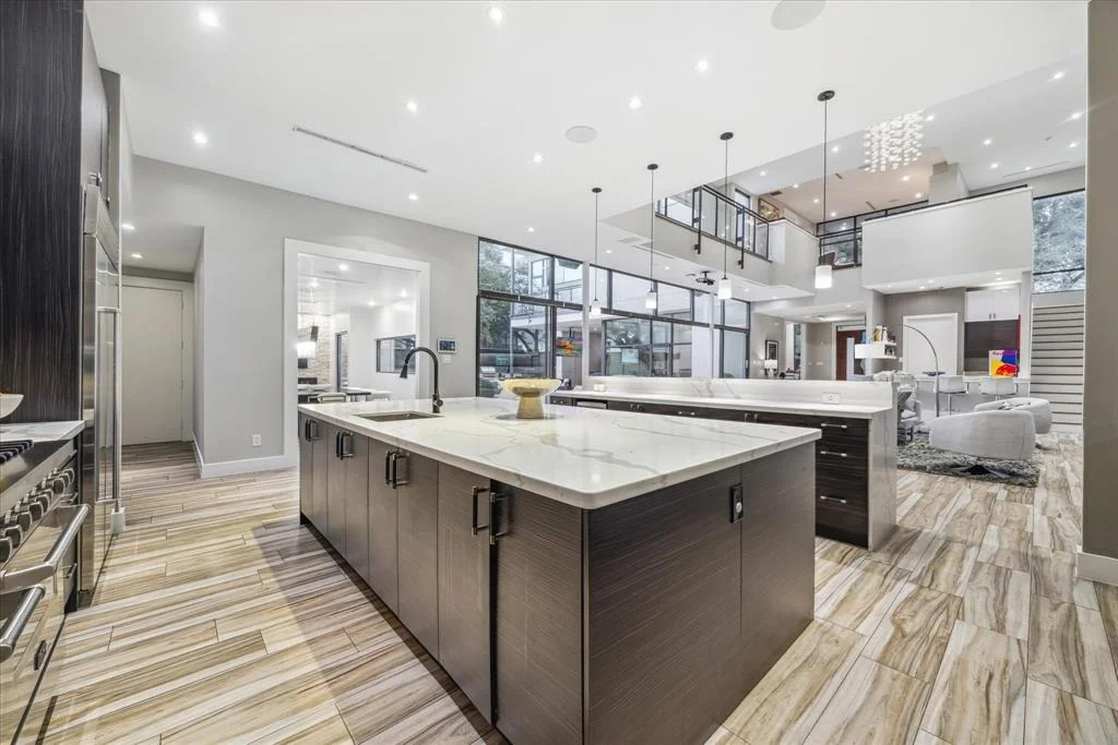 Photo of 4002 Chatham Lane
