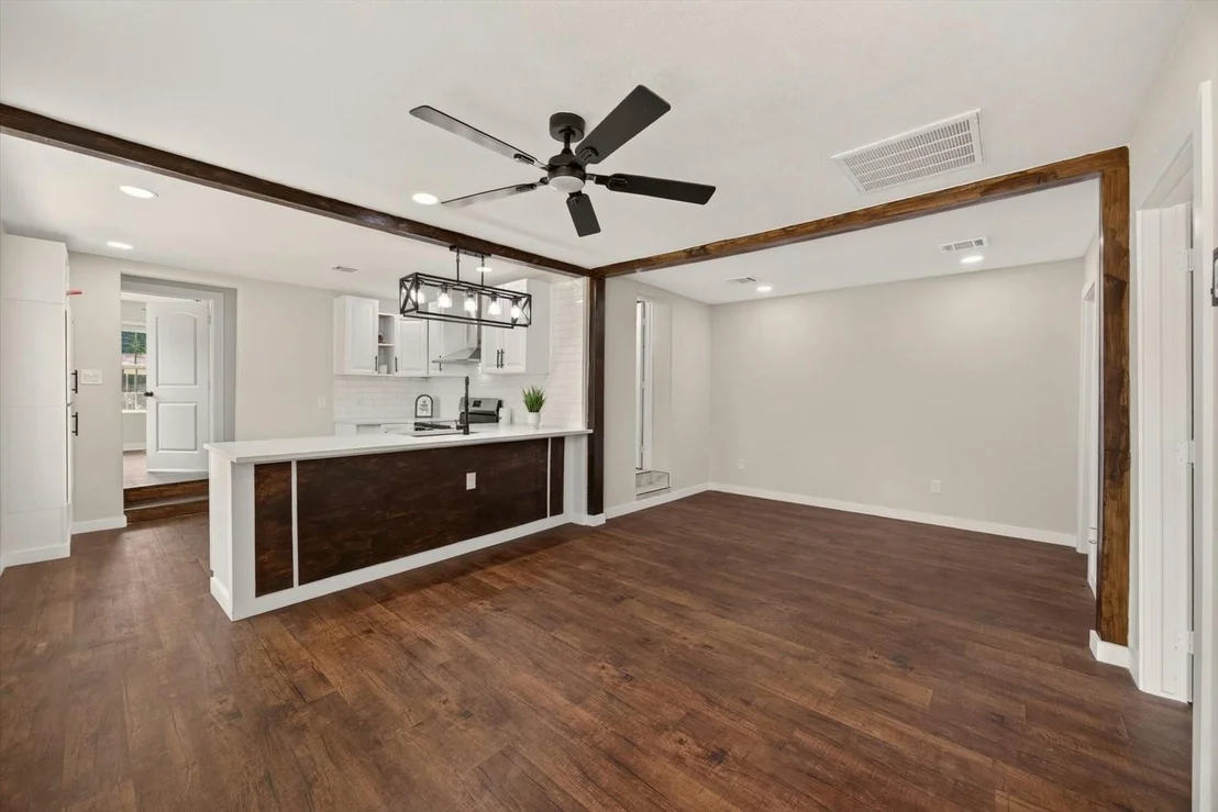 Photo of 500 Shirley Street