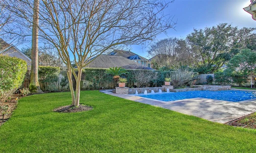 Photo of 1606 Noble Pointe Drive