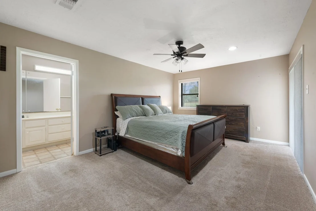 Photo of 2900 Broadmoor Drive