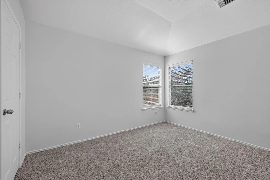 Photo of 206 Unique Court