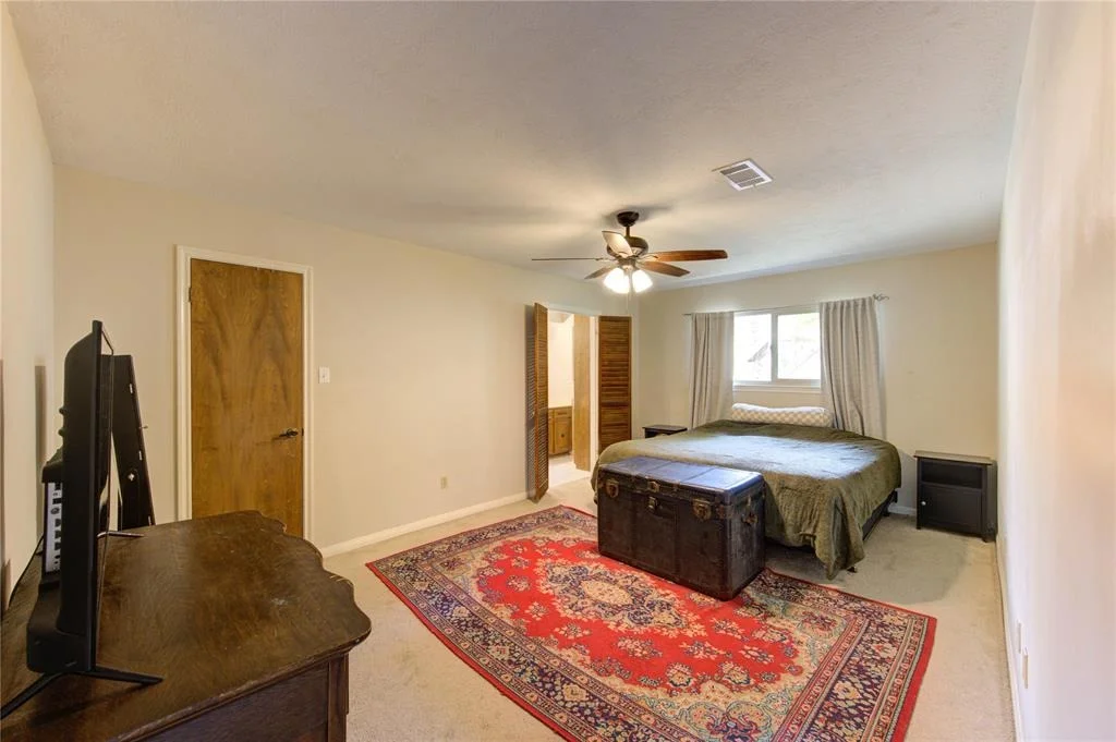 Photo of 26003 Woodglen Drive
