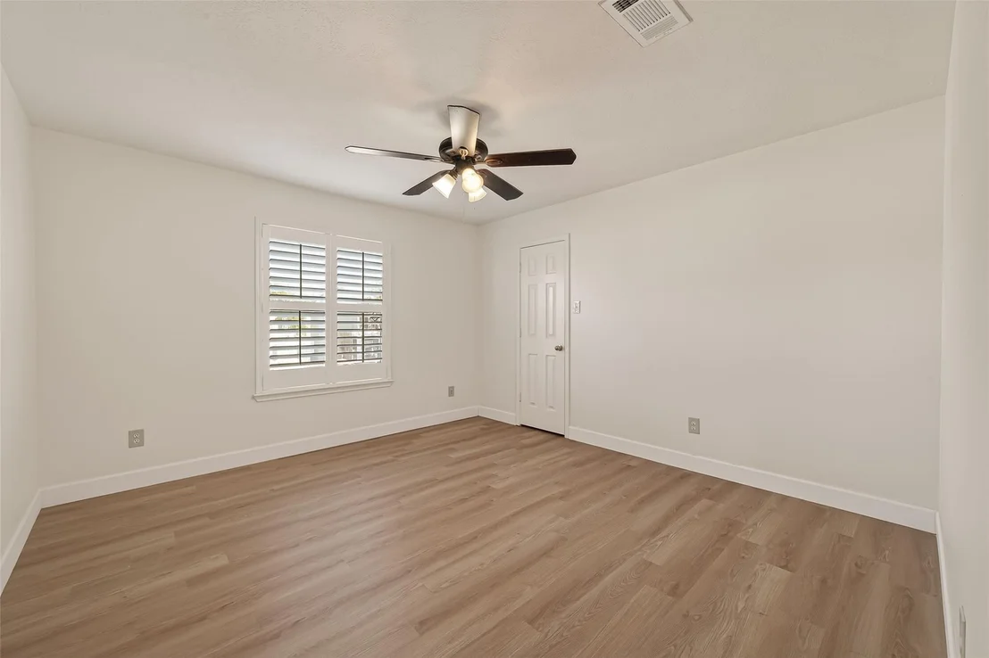 Photo of 15910 Clayton Bend Drive