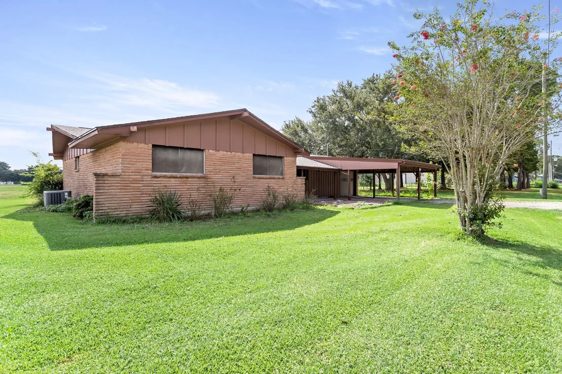 Photo of 207 N Carter Road