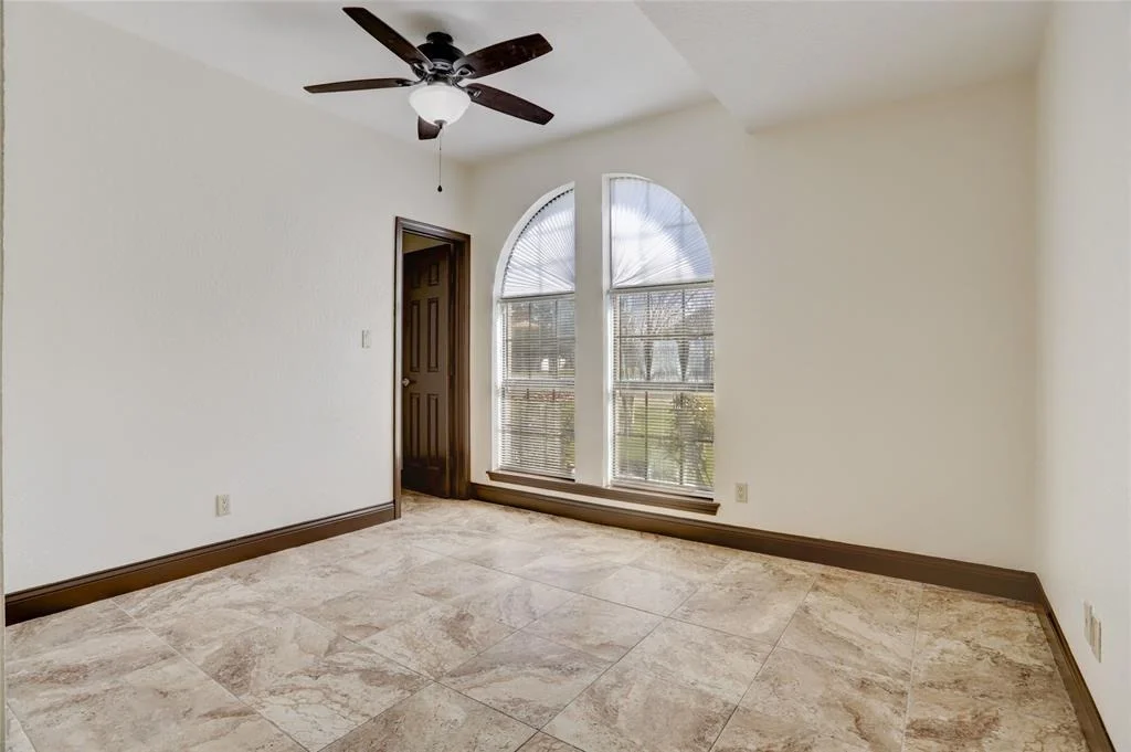 Photo of 1004 Mockingbird Lane