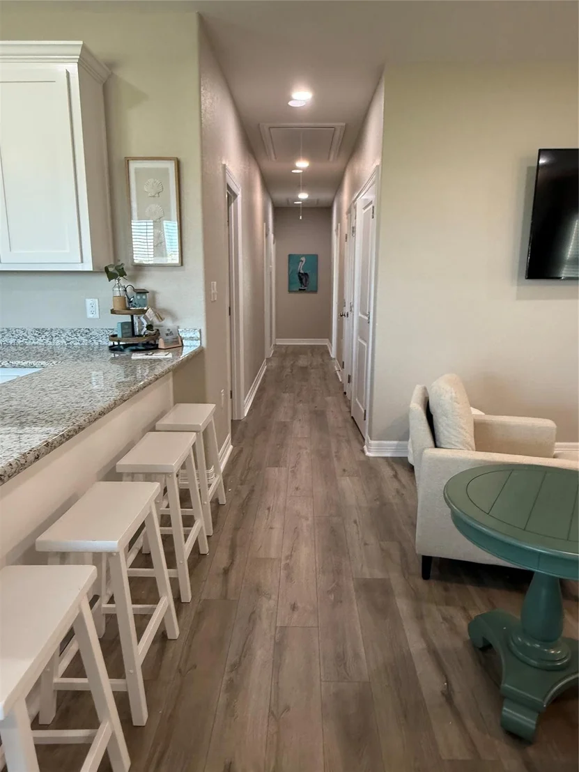 Photo of 528 Thunder Road