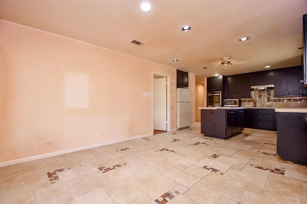 Photo of 10303 Chevy Chase Drive