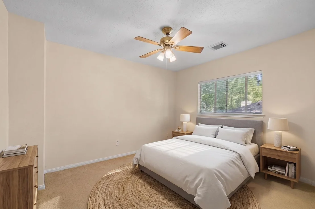 Photo of 78 E Hobbit Glen Drive