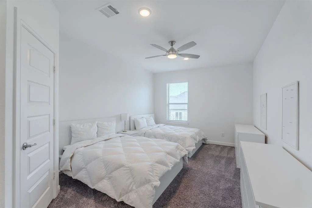 Photo of 32 Snowdrop Lily Drive