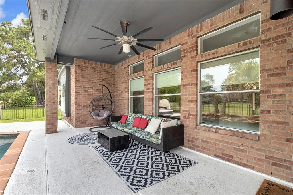 Photo of 18327 Marlin Waters Drive