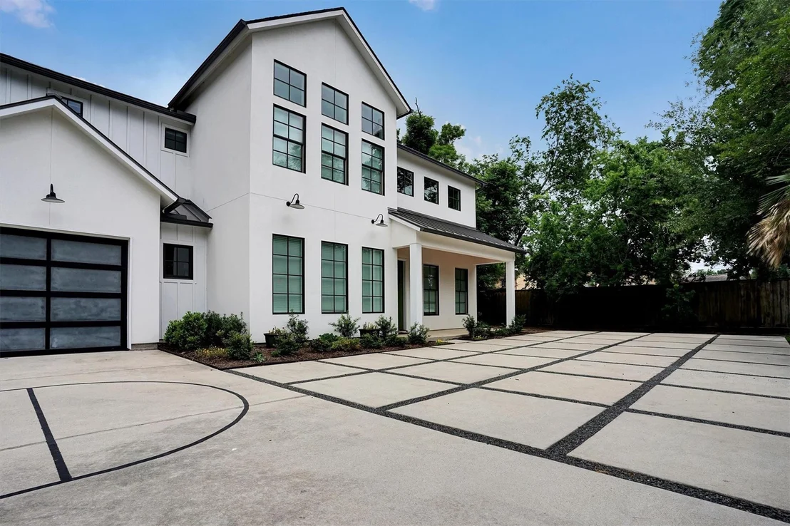 Photo of 9115 Hammerly Boulevard