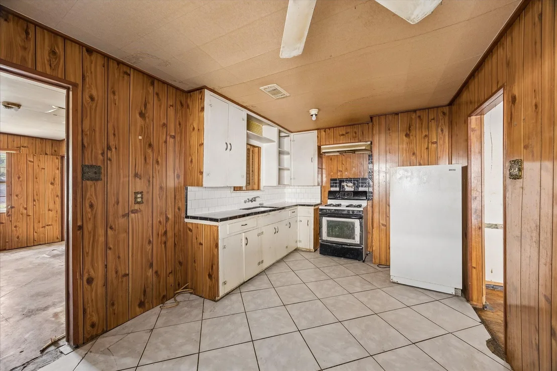 Photo of 8520 Glenview Drive