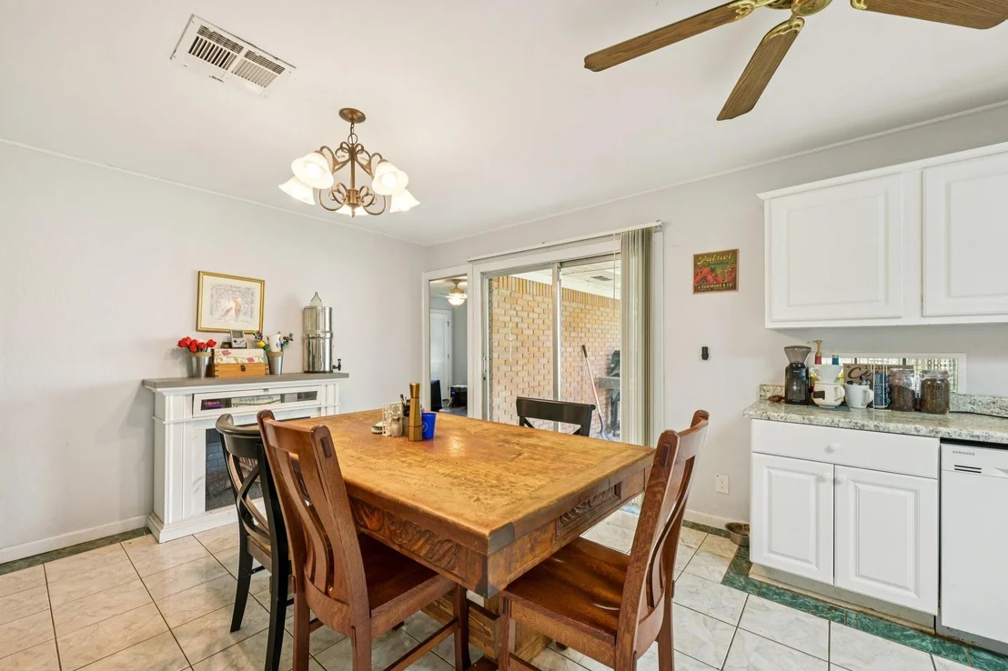 Photo of 3036 Crest Drive