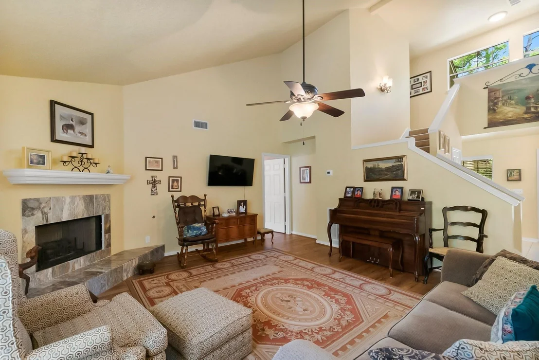 Photo of 292 Apple Valley Drive