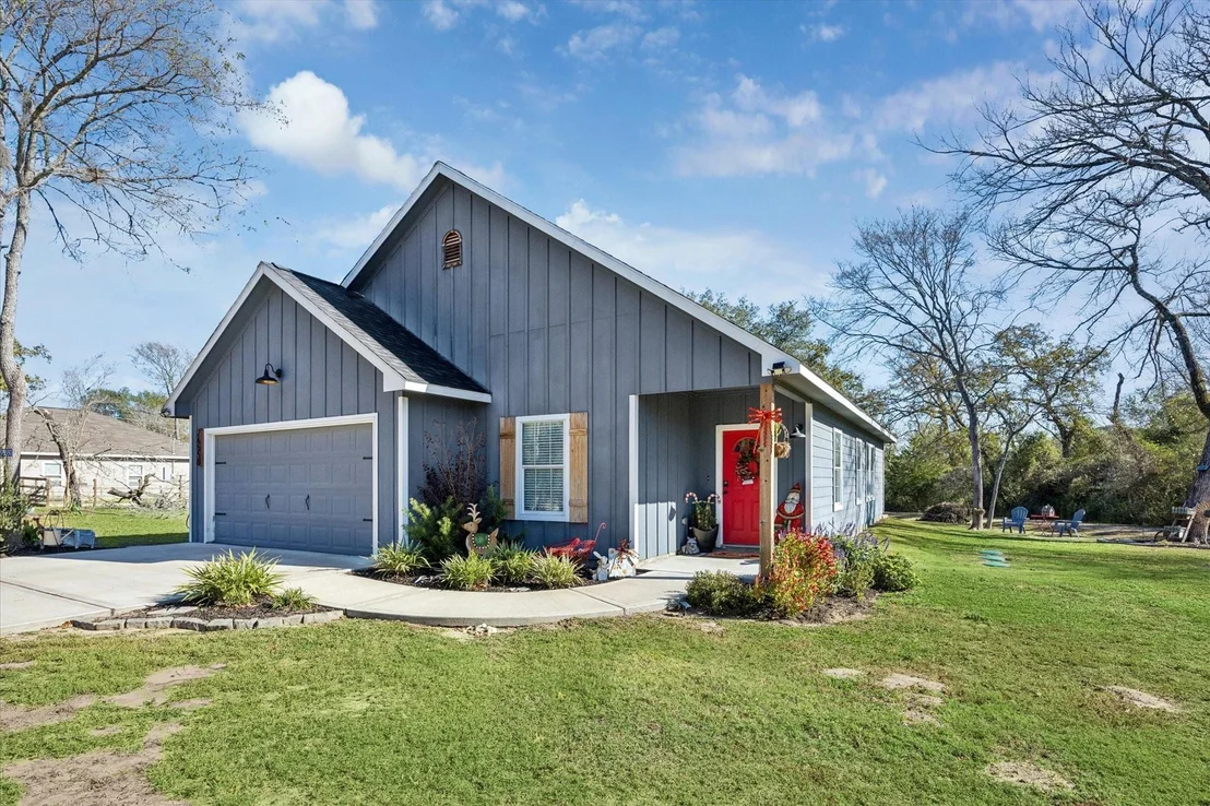 Photo of 26550 Armadillo Drive