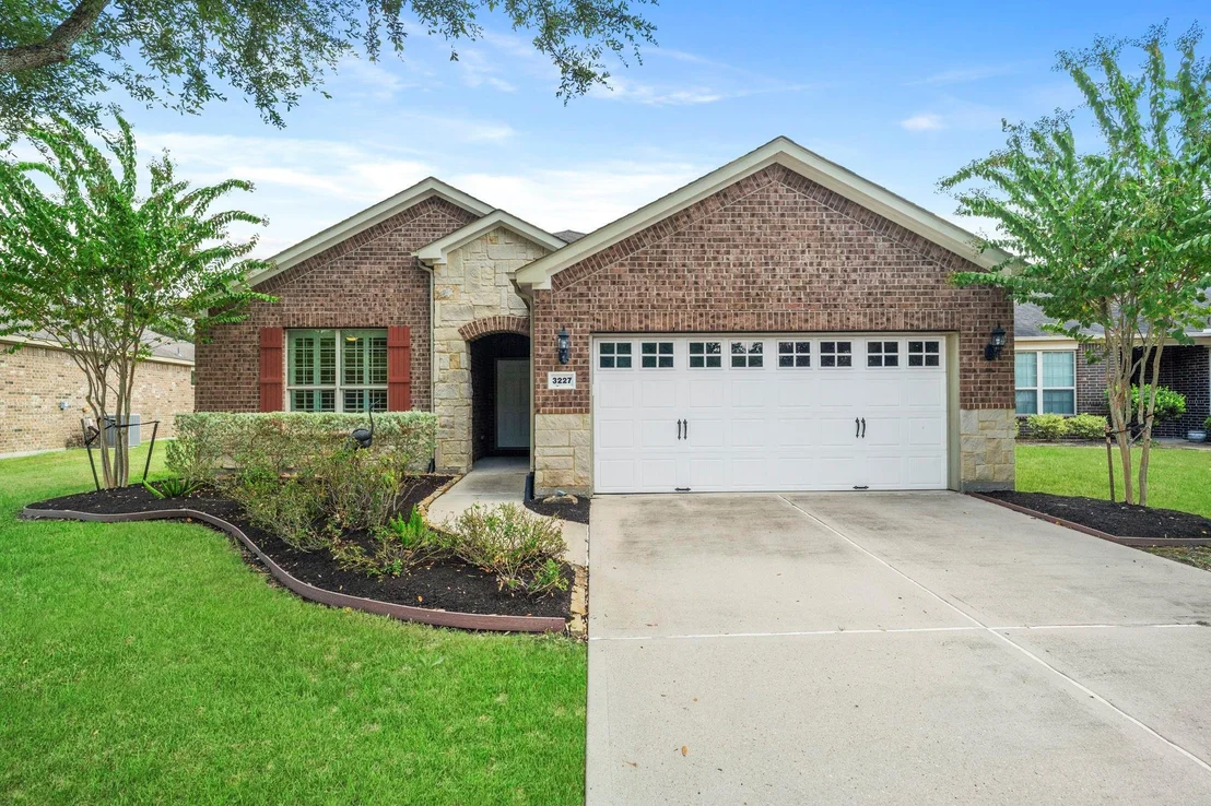 Photo of 3227 Persimmon Grove