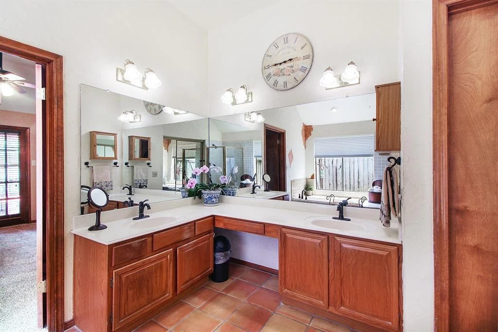 Photo of 23010 Glenover Drive