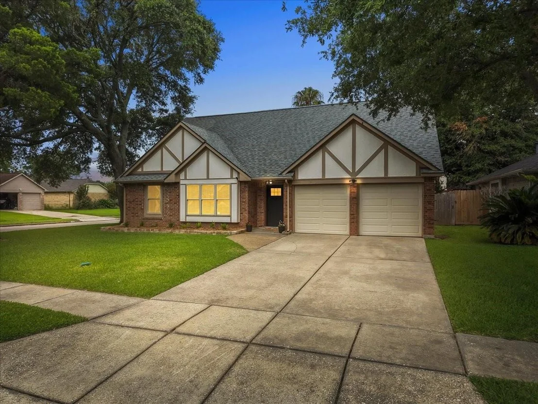 Photo of 423 Starborrough Drive
