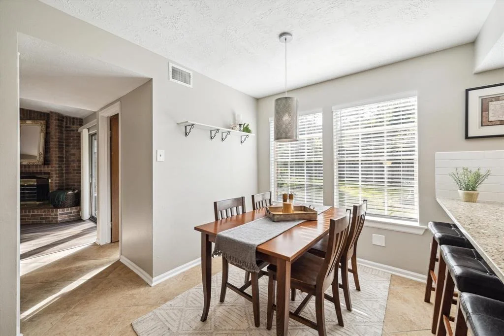 Photo of 33 Hickory Oak Drive