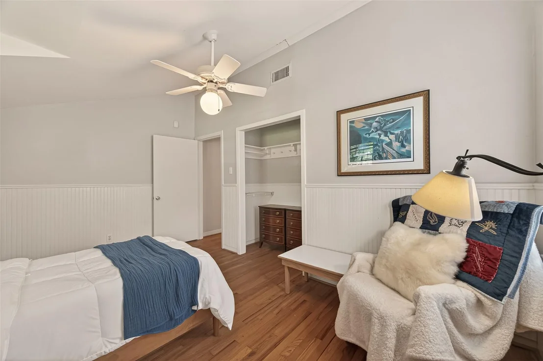 Photo of 10807 Oasis Drive