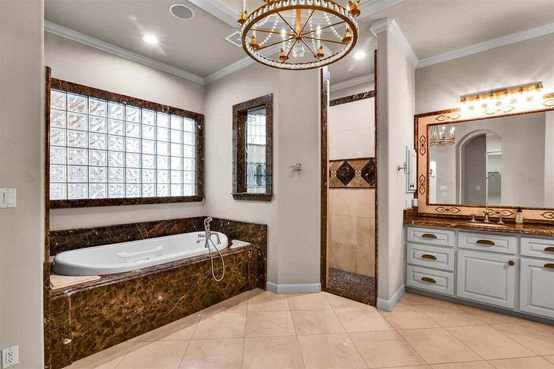 Photo of 6166 Canyon Ridge Lane