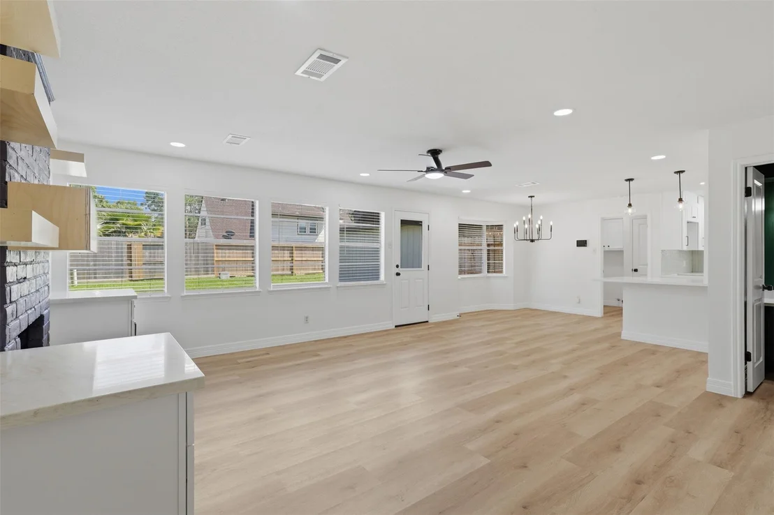 Photo of 16306 Mill Point