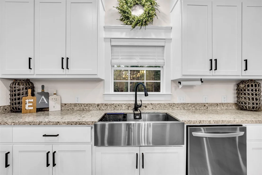 Photo of 10040 Shepard Hill Road