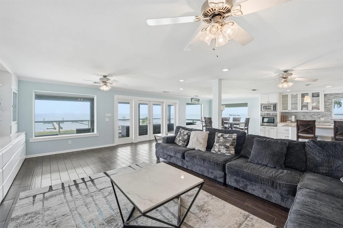 Photo of 7712 Channelview Drive
