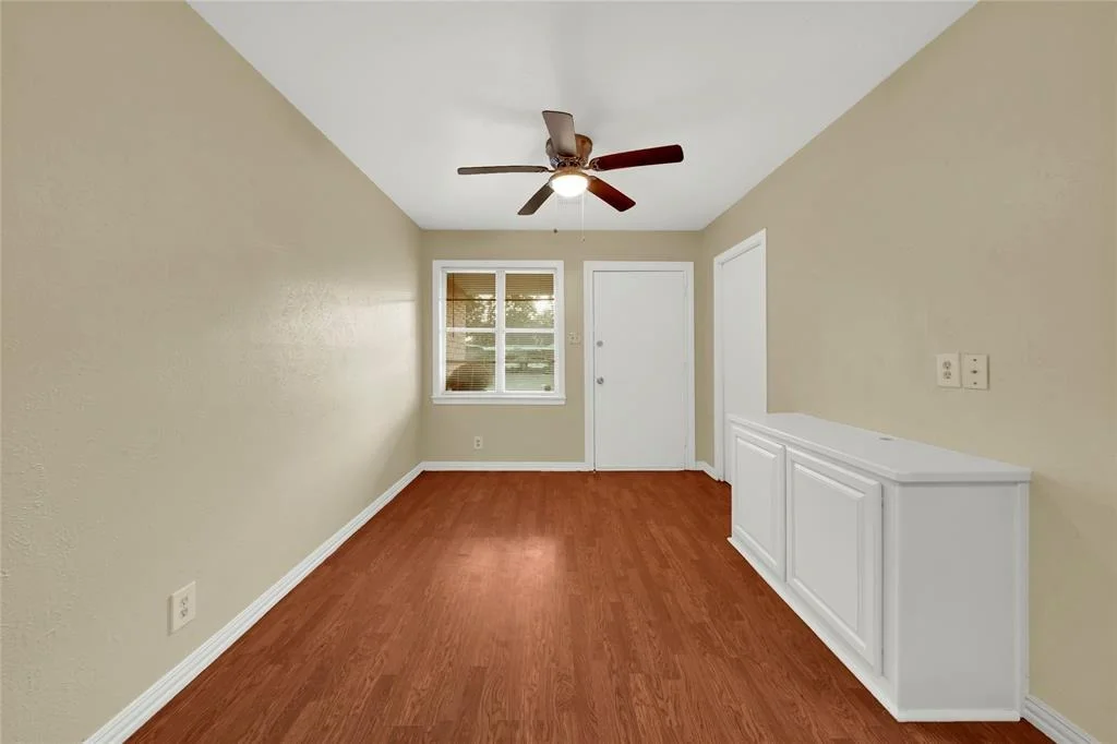 Photo of 2202 Walnut Lane